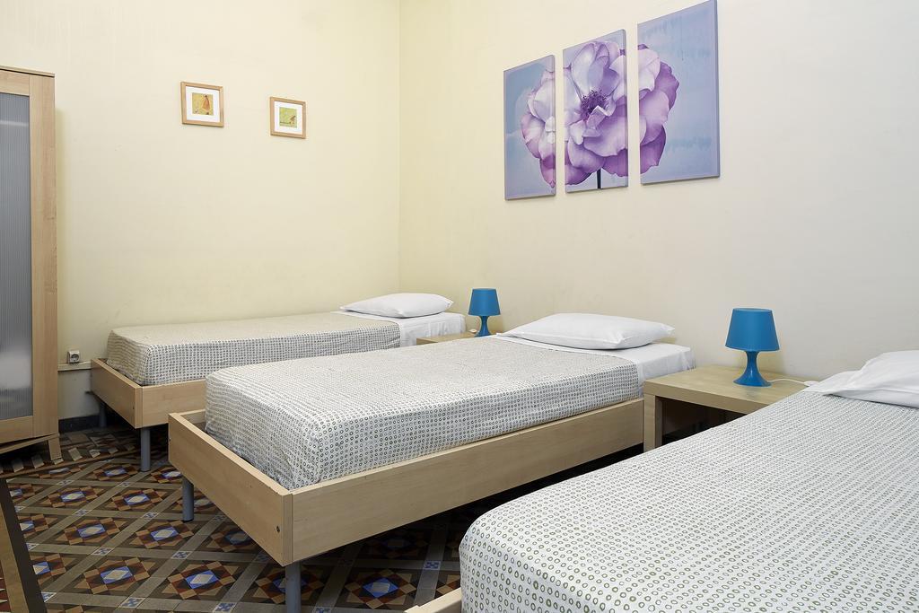 Barcelona 4 Fun Hostel Extérieur photo