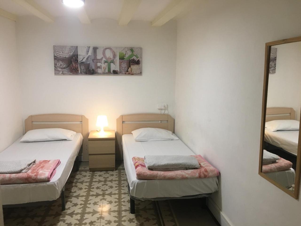 Barcelona 4 Fun Hostel Extérieur photo